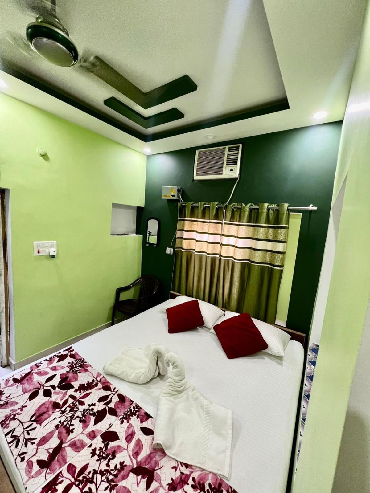 Maa Durga Inn Varanasi Exterior photo